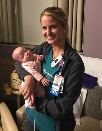 Image for post: NICU Nurse Lisa Stork Honored With The DAISY Award