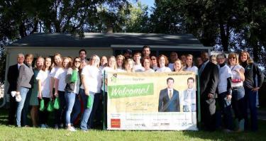 Image for post: Property Brothers Congratulate Methodist's Rebuilding Together Team